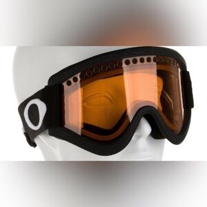 Oakley Black Frame Snowboarding/Ski Goggles with Orange Lens! Perfect condition!